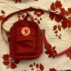 Kanken sling red